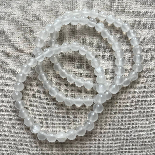 Selenite 6mm Beaded Bracelet - Clarity