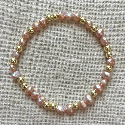 Enchanted Aura Pearl Bracelet