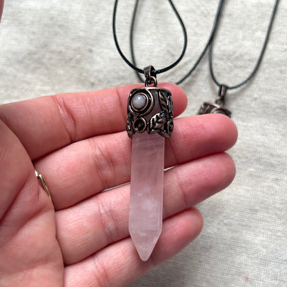 Mystic Point Pendant - Rose Quartz